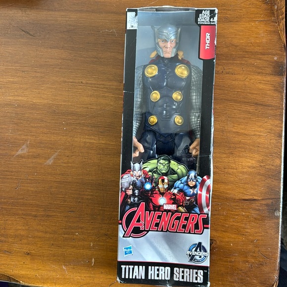 Titan Hero Series Thor - Picture 1 of 4
